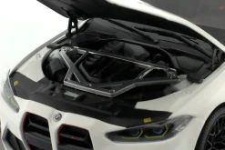 BMW M4 CSL (G82) Baujahr 2023 weiß 1:18 Minichamps