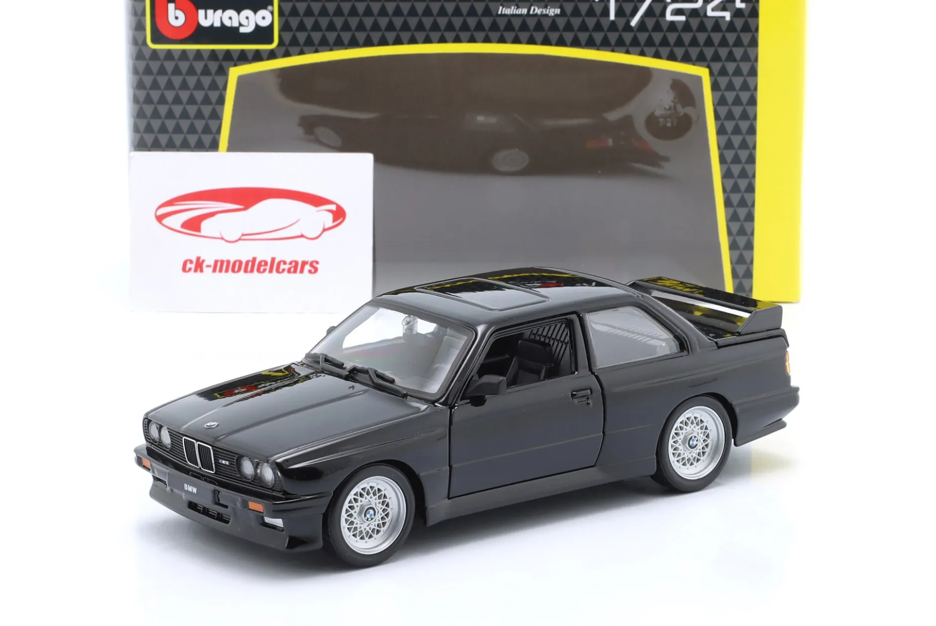 BMW M3 (E30) Baujahr 1988 schwarz 1:24 Bburago