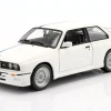 BMW M3 (E30) Baujahr 1988 weiß 1:24 Bburago