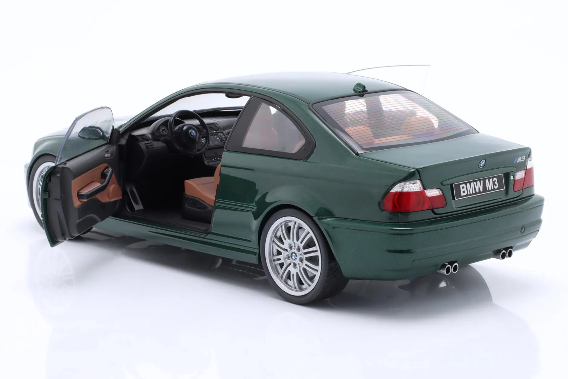 BMW M3 (E46) Coupe Baujahr 2000 Oxford grün 1:18 Solido