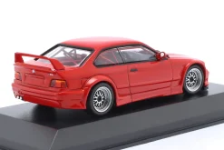 BMW M3 (E36) GTR Baujahr 1993 rot 1:43 Minichamps