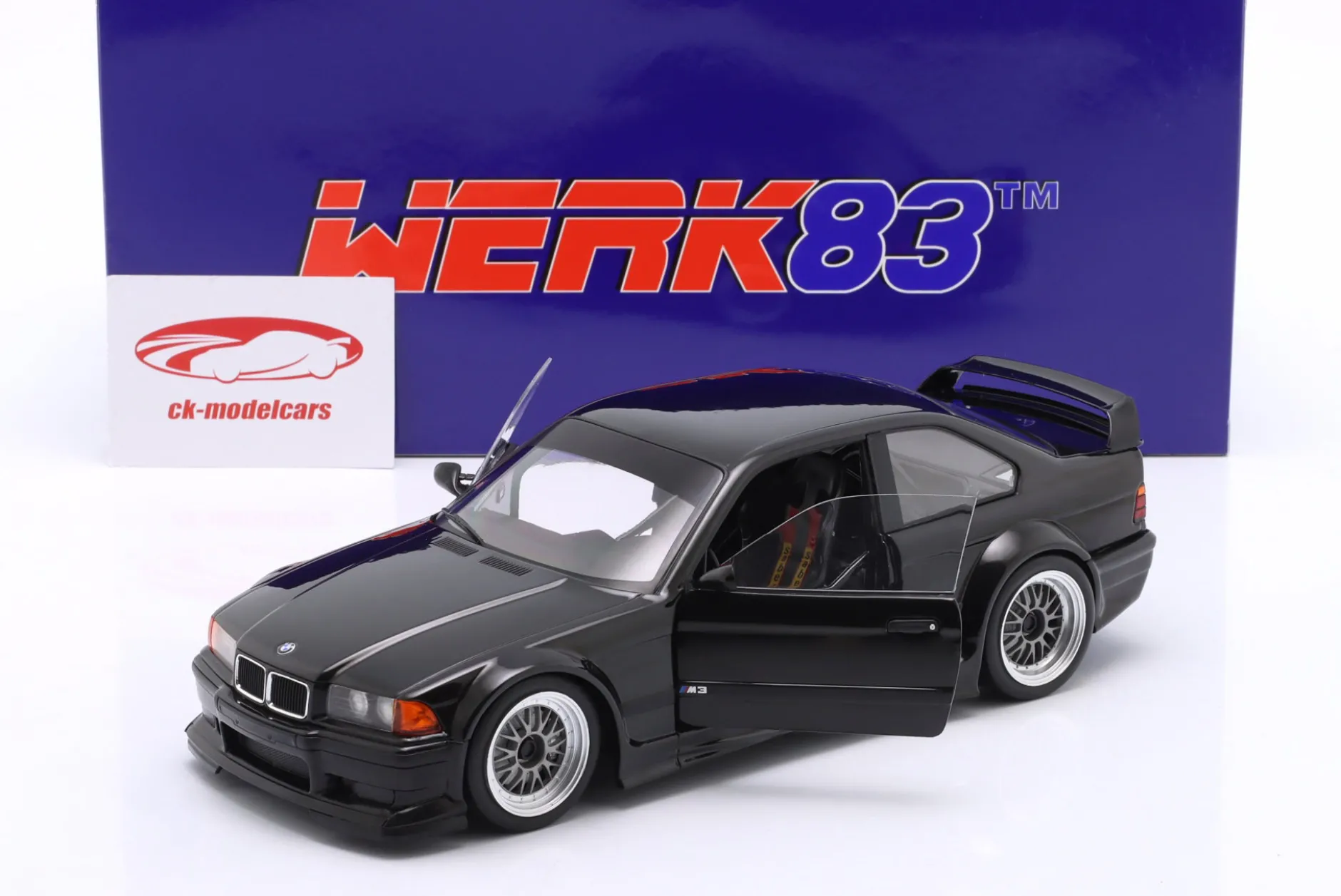 BMW M3 E36 GTR Plain Body Version schwarz 1:18 WERK83