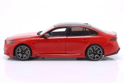 BMW M5 (G90) Baujahr 2025 feuerrot 1:18 Solido