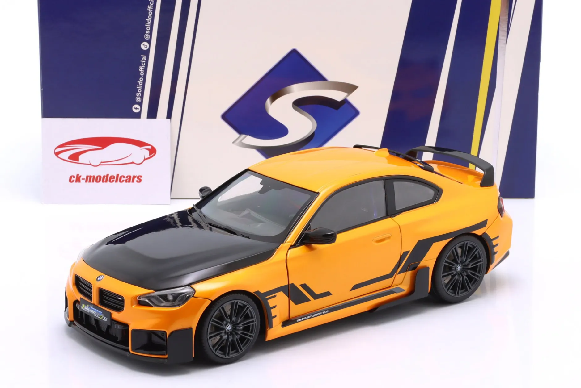 BMW M2 (G87) Performance Parts Baujahr 2024 orange metallic 1:18 Solido
