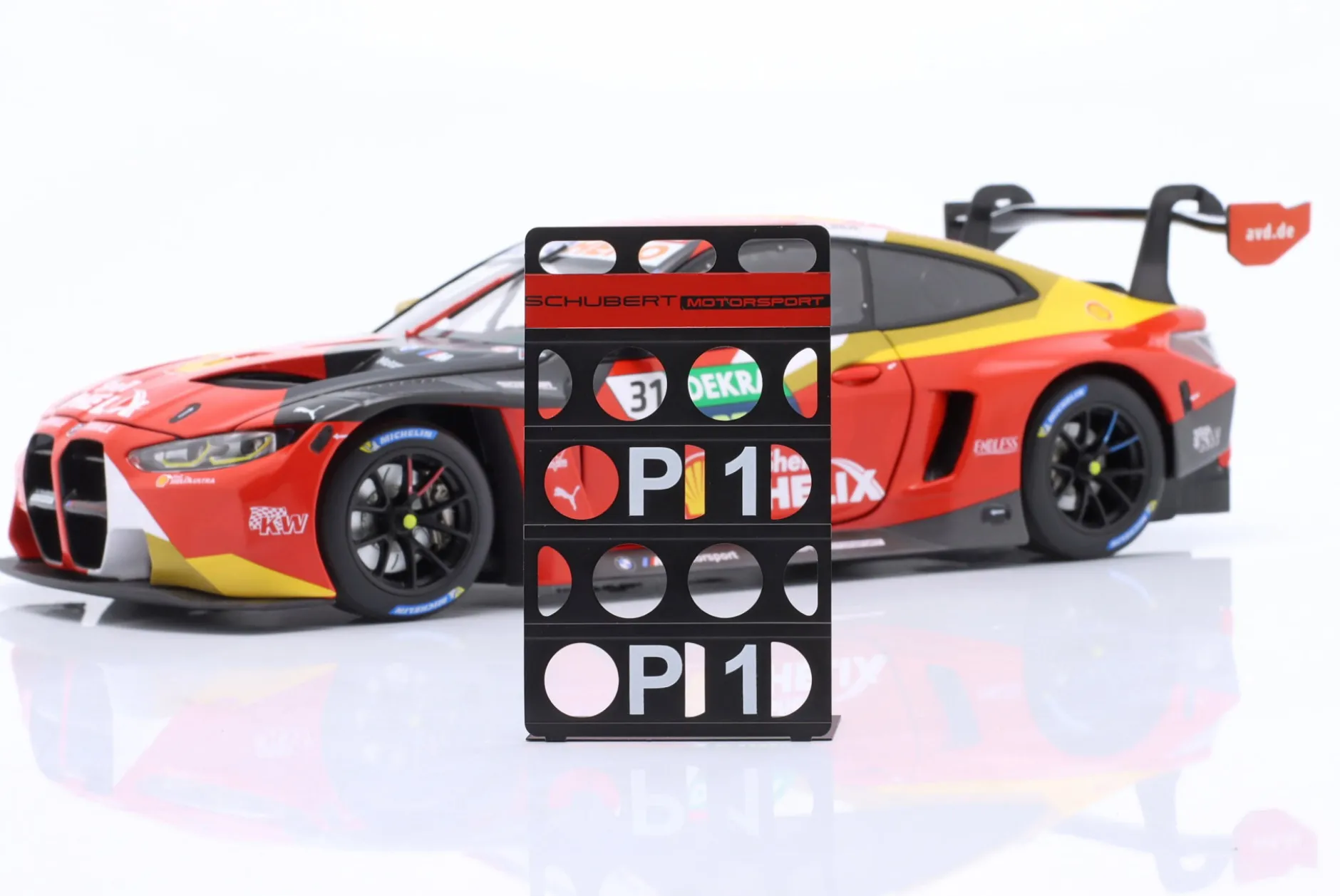 BMW M4 GT3 #31 DTM Champion Hockenheim 2022 Sheldon van der Linde 1:18 Minichamps
