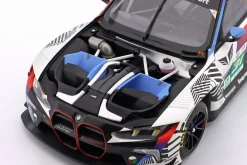 BMW M4 GT3 Evo #31 24h LeMans 2025 The Bend Team WRT 1:18 Minichamps