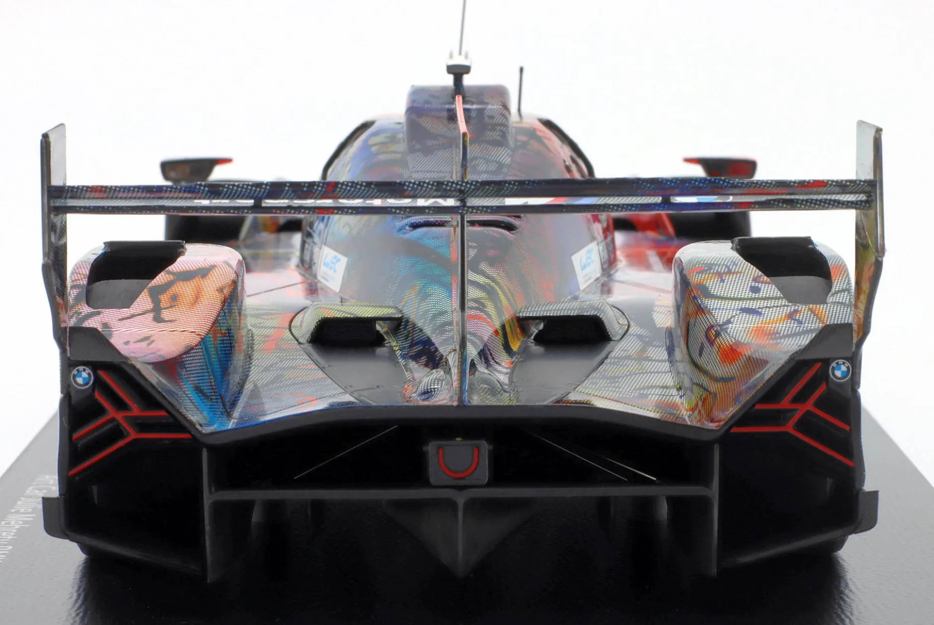 BMW M Hybrid V8 #20 24h LeMans 2024 Art Car Julie Mehretu 1:18 Spark