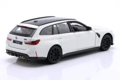 BMW M3 Touring Baujahr 2023 weiß 1:24 Bburago