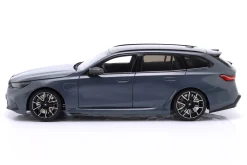 BMW M5 Touring (G99) Baujahr 2024 grau metallic 1:18 Minichamps