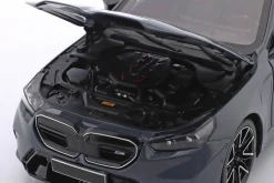 BMW M5 Touring (G99) Baujahr 2024 grau metallic 1:18 Minichamps