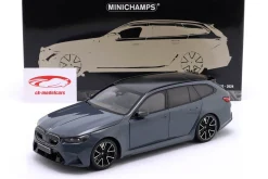 BMW M5 Touring (G99) Baujahr 2024 grau metallic 1:18 Minichamps