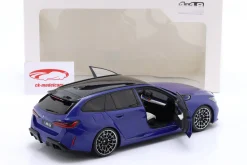 BMW M5 Touring (G99) Baujahr 2025 Marina Bay blau 1:18 Solido