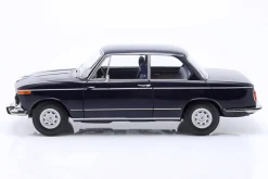 BMW 1602 2.Serie Baujahr 1974 dunkelblau 1:12 KK-Scale