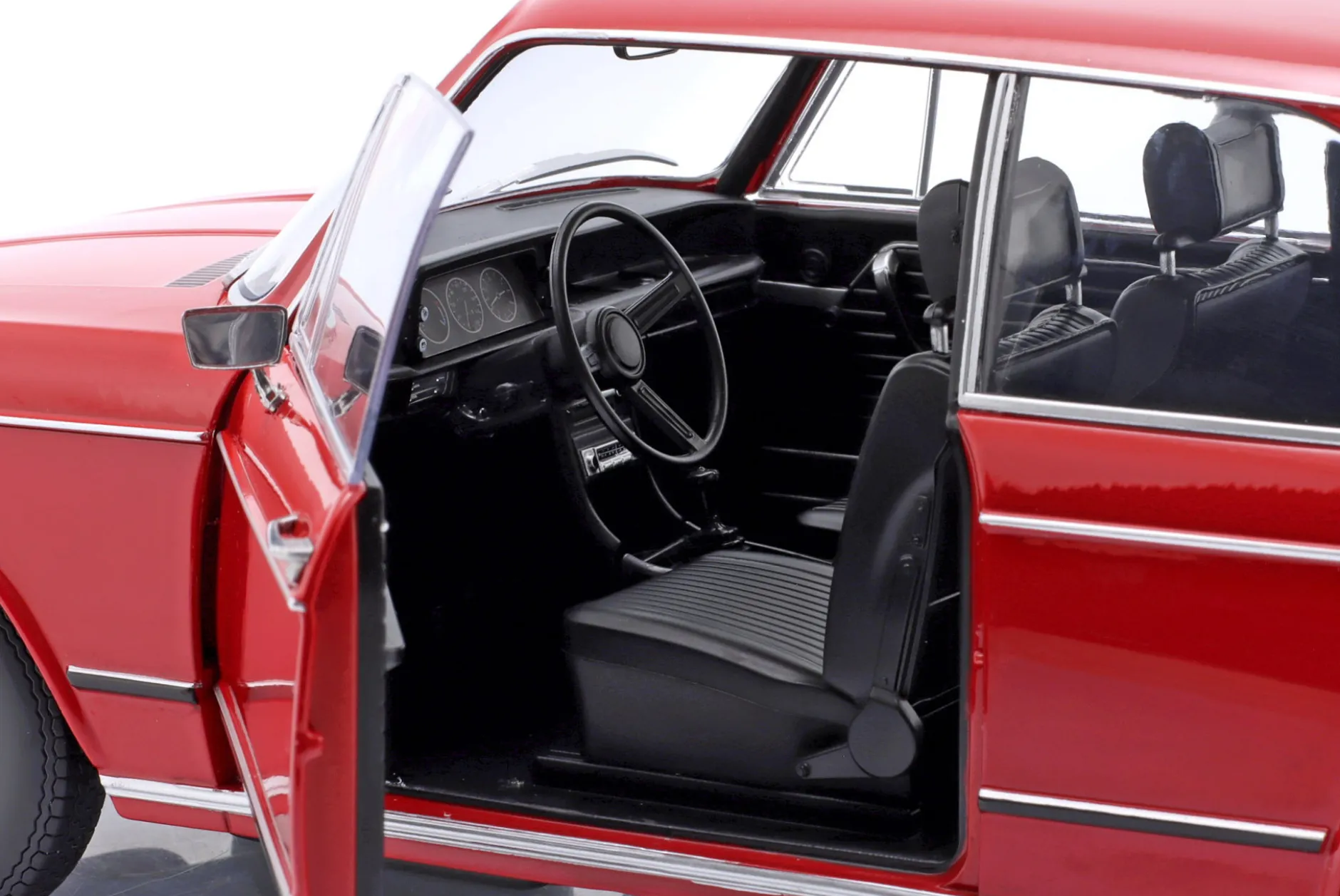 BMW 1602 1. Serie Baujahr 1971 rot 1:12 KK-Scale