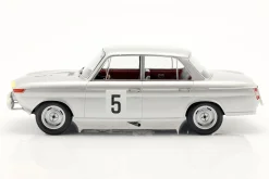 BMW 1800 TISA #5 24h Spa 1965 Hahne, Mairesse 1:18 Minichamps