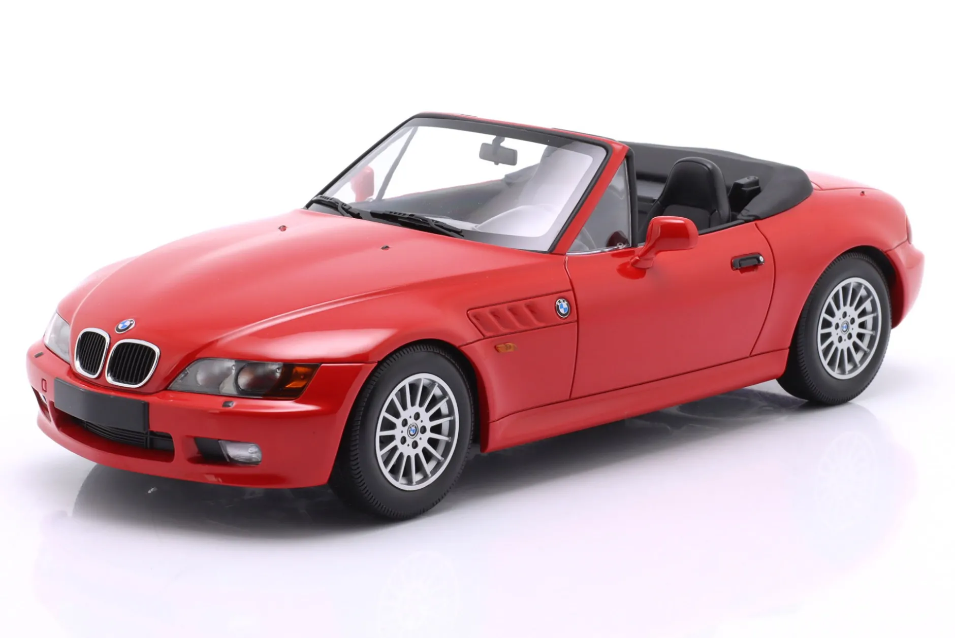 BMW Z3 Roadster Baujahr 1997 rot 1:18 Minichamps