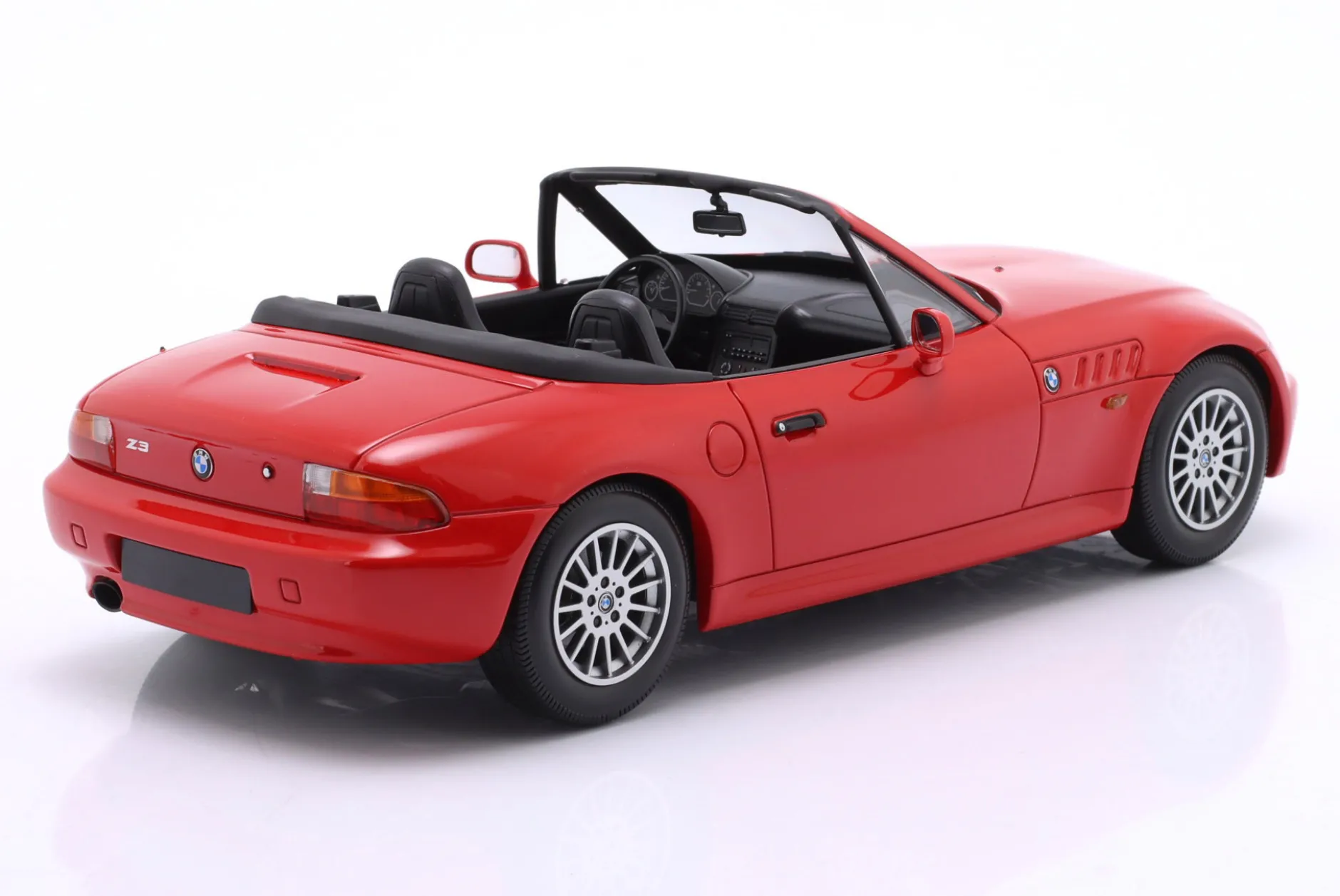 BMW Z3 Roadster Baujahr 1997 rot 1:18 Minichamps