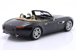 BMW Z8 Roadster Baujahr 2000 schwarz 1:18 Minichamps