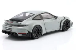 Brabus 900 Rocket-R Baujahr 2023 nardo grau 1:18 GT-Spirit