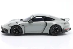 Brabus 900 Rocket-R Baujahr 2023 nardo grau 1:18 GT-Spirit