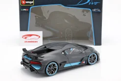 Bugatti Divo Baujahr 2018 mattgrau / hellblau 1:18 Bburago
