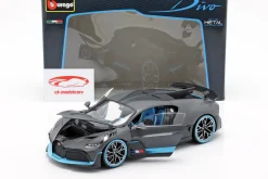 Bugatti Divo Baujahr 2018 mattgrau / hellblau 1:18 Bburago