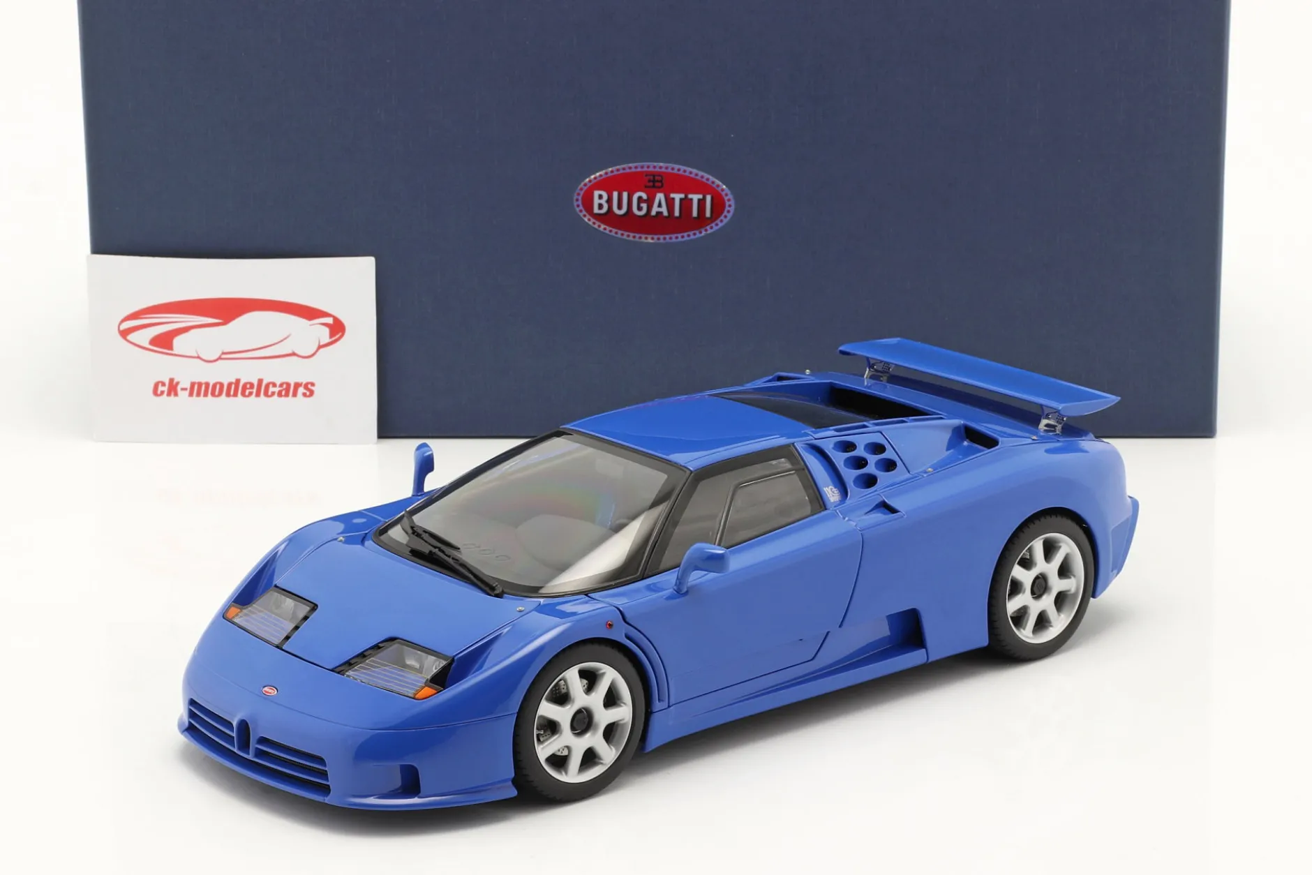 Bugatti EB 110 SS Baujahr 1992 french racing blau 1:18 AUTOart