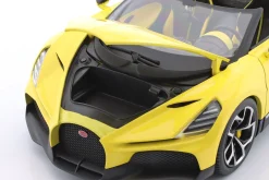 Bugatti W16 Mistral Baujahr 2023 gelb 1:18 Bburago