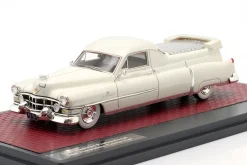 Cadillac Professional S&S Florentine Flower Car 1951 weiß 1:43 Matrix