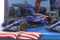 2-Car Set Alex Albon #23 Las Vegas & Austin GP Formel 1 2023 1:43 Minichamps