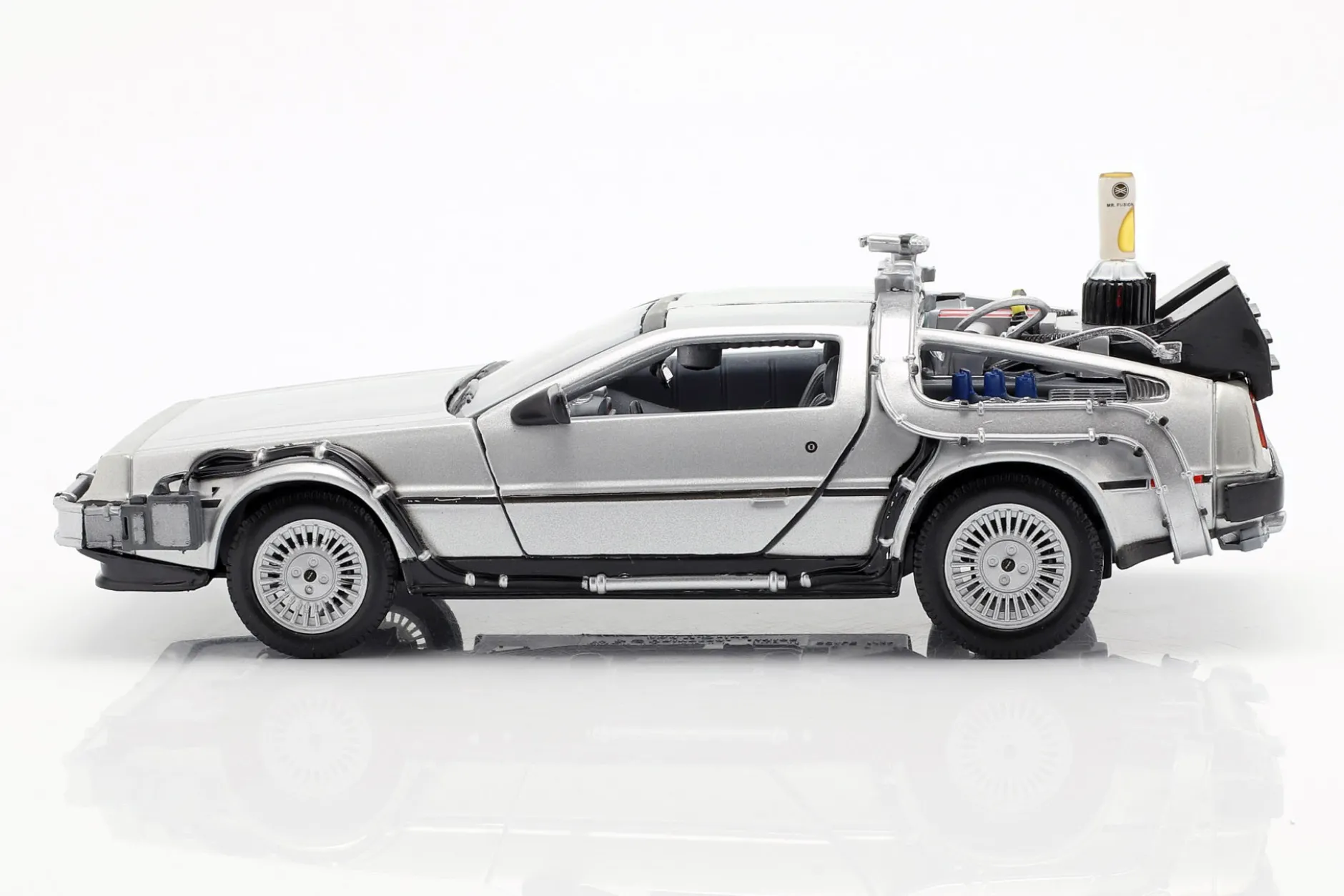 3 Car-Set DeLorean DMC-12 Back to the Future Part 1-3 1985-90 1:24 Welly