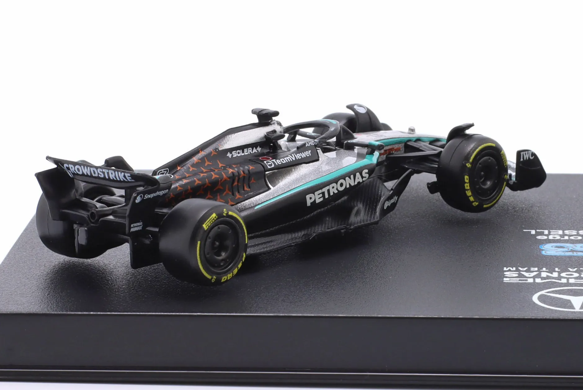 2-Car Set George Russell Mercedes-AMG F1 W16 #63 Formel 1 2025 1:64 Bburago