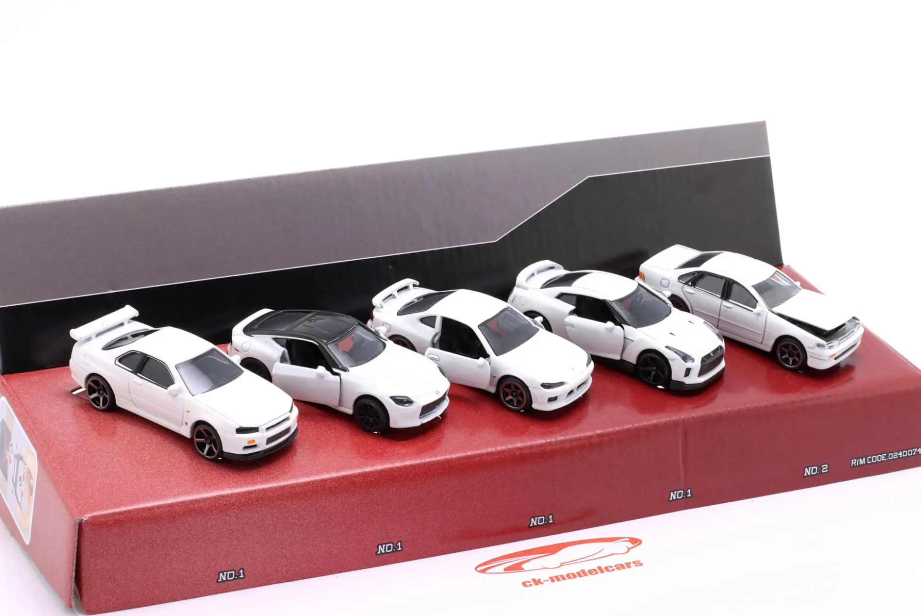5-Car Set Geschenk-Set Nissan weiß 1:64 Majorette