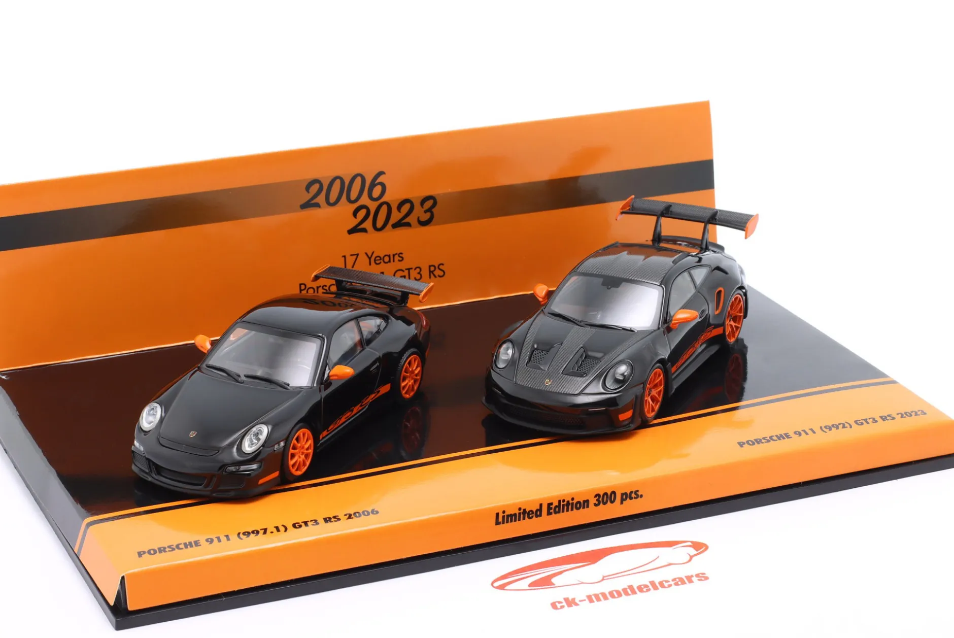 2-Car Set 17 Jahre Porsche 911 GT3 RS: 997.1 (2006) & 992 (2023) 1:43 Minichamps