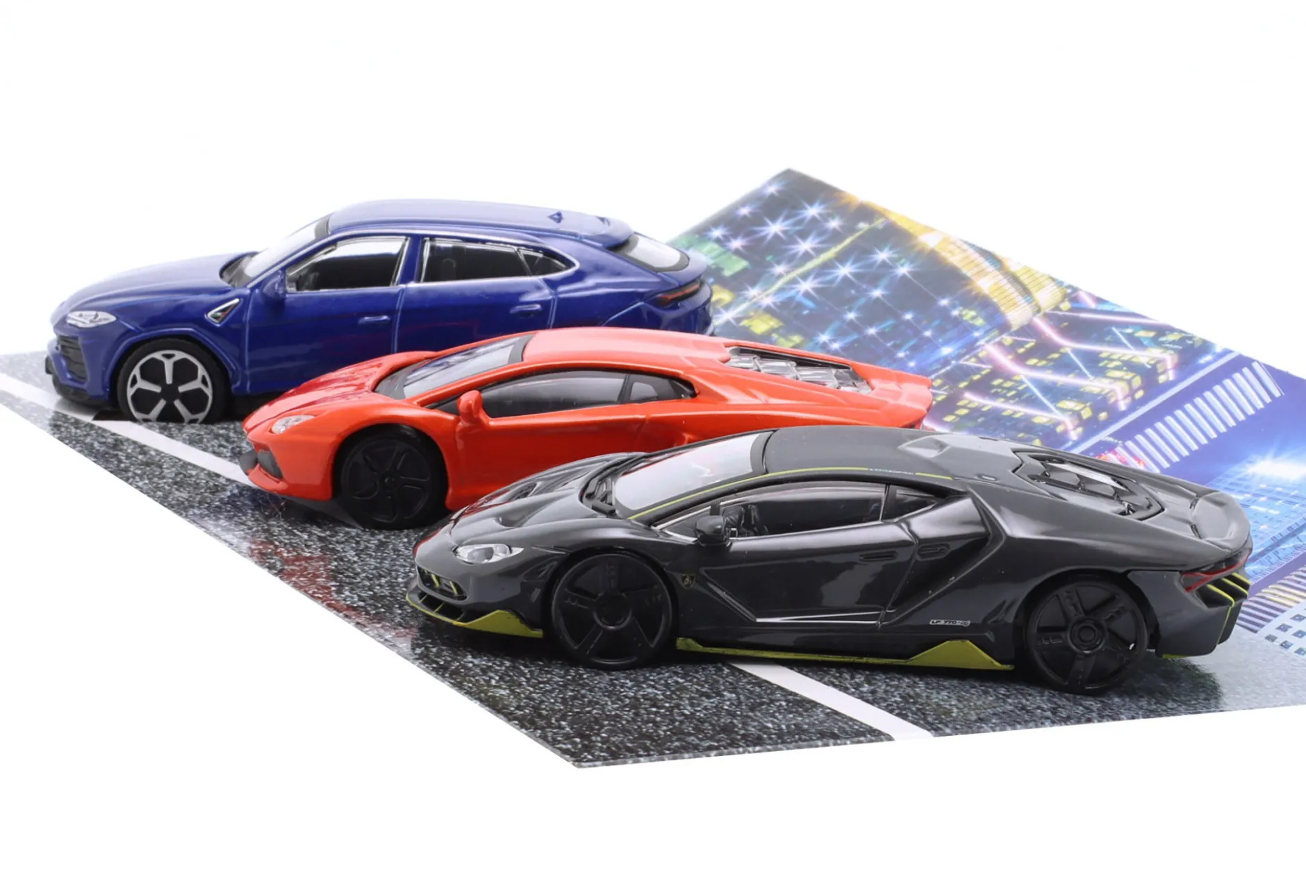3-Car Set Lamborghini Urus / Aventador / Centenario LP770-4 1:43 Bburago