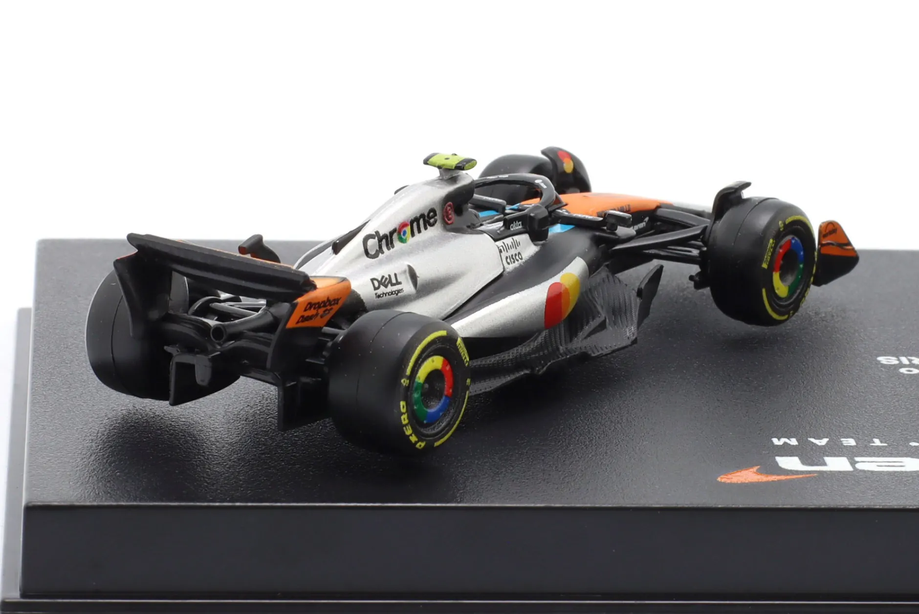 2-Car Set Lando Norris McLaren MCL39 #4 Formel 1 Weltmeister 2025 1:64 Bburago