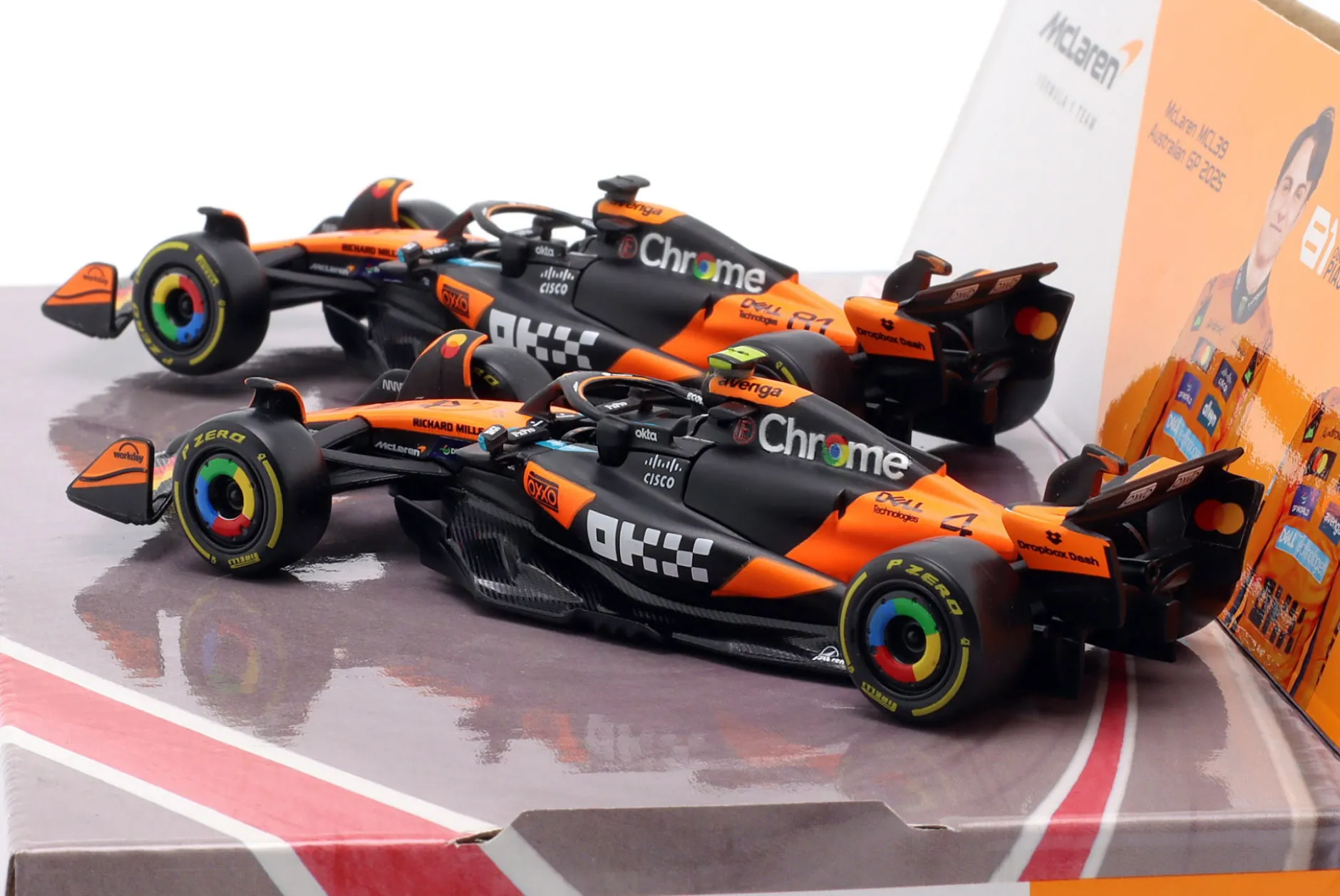 2-Car Set Norris #4 & Piastri #81 McLaren MCL39 Formel 1 Weltmeister 2025 1:43 Bburago