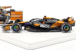 2-Car Set Norris #4 & Piastri #81 McLaren Konstrukteurs-Weltmeister Formel 1 2024 1:43 Spark