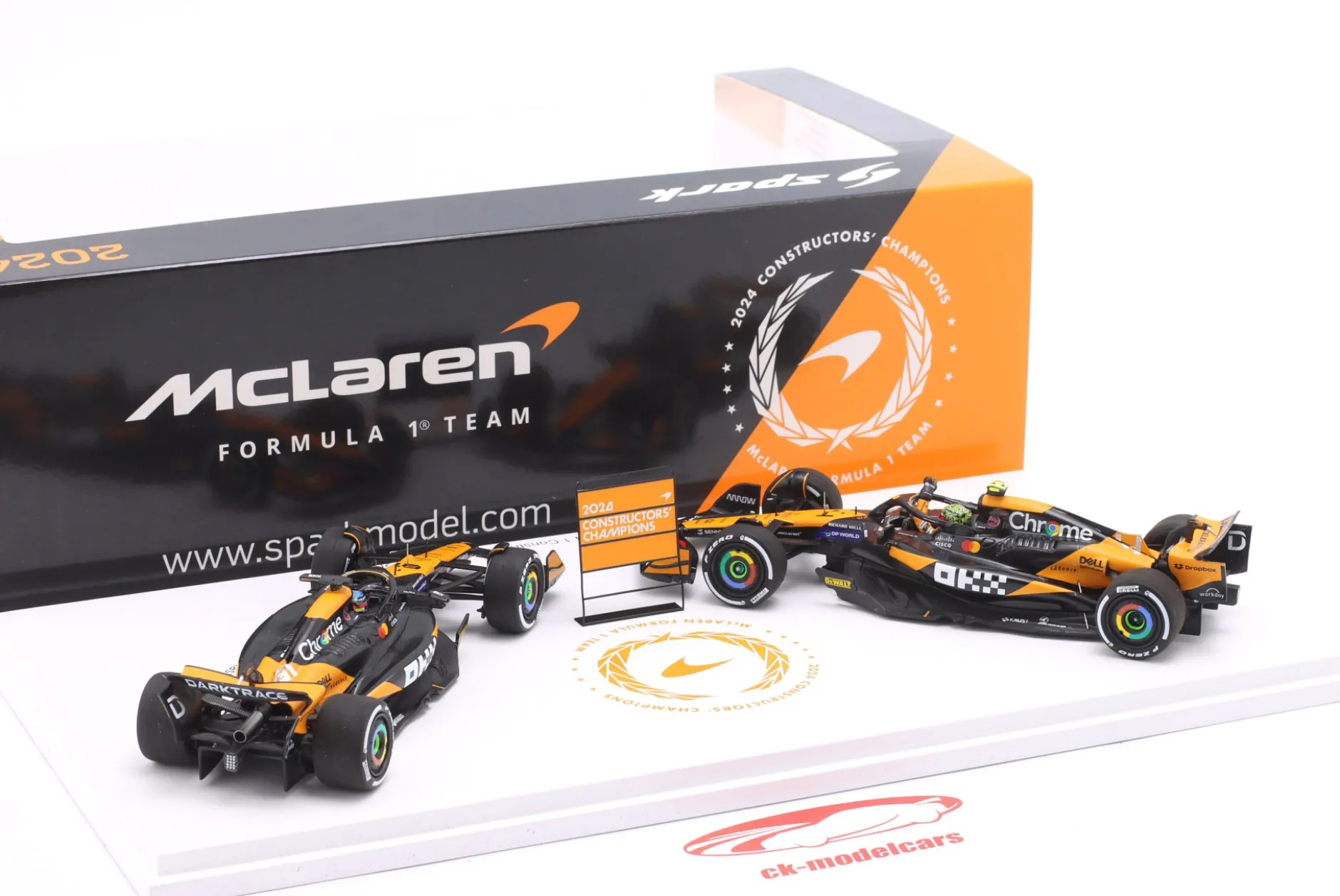 2-Car Set Norris #4 & Piastri #81 McLaren Konstrukteurs-Weltmeister Formel 1 2024 1:43 Spark