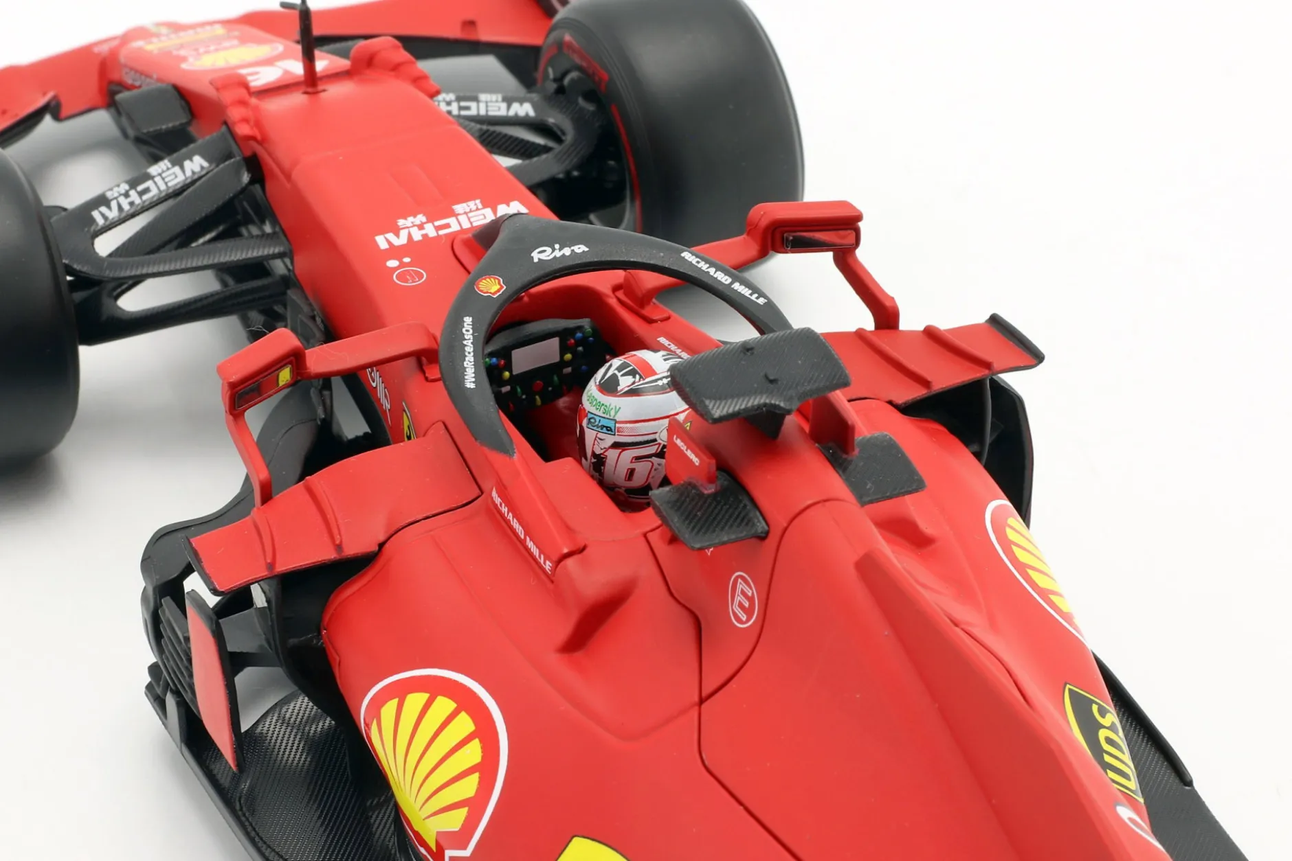 Charles Leclerc Ferrari SF21 #16 Formel 1 2021 1:18 Bburago