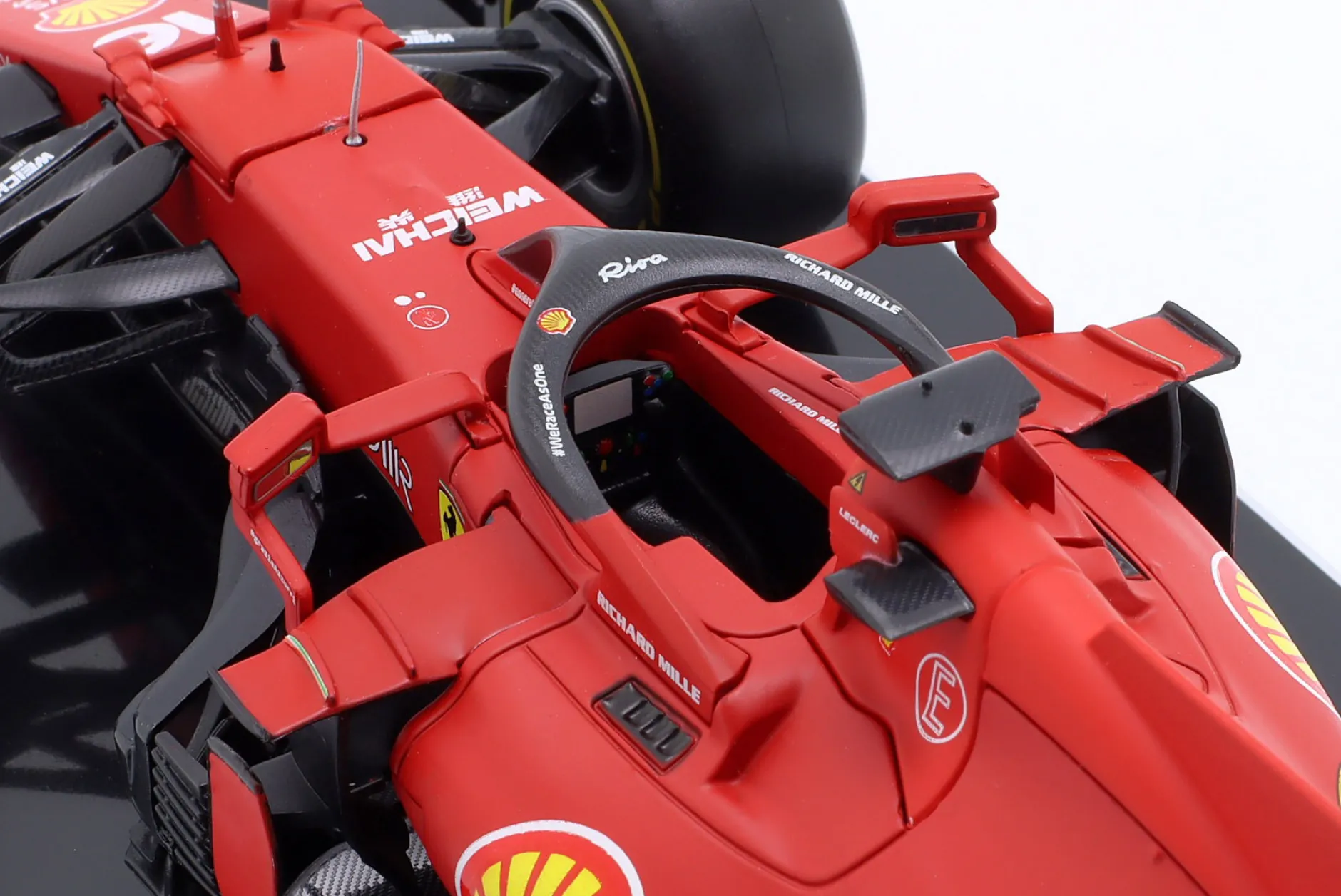 Charles Leclerc Ferrari SF21 #16 Formel 1 2021 1:24 Premium Collecitbles