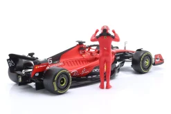 Charles Leclerc Ferrari SF-23 #16 Formel 1 2023 mit Figur 1:24 Bburago