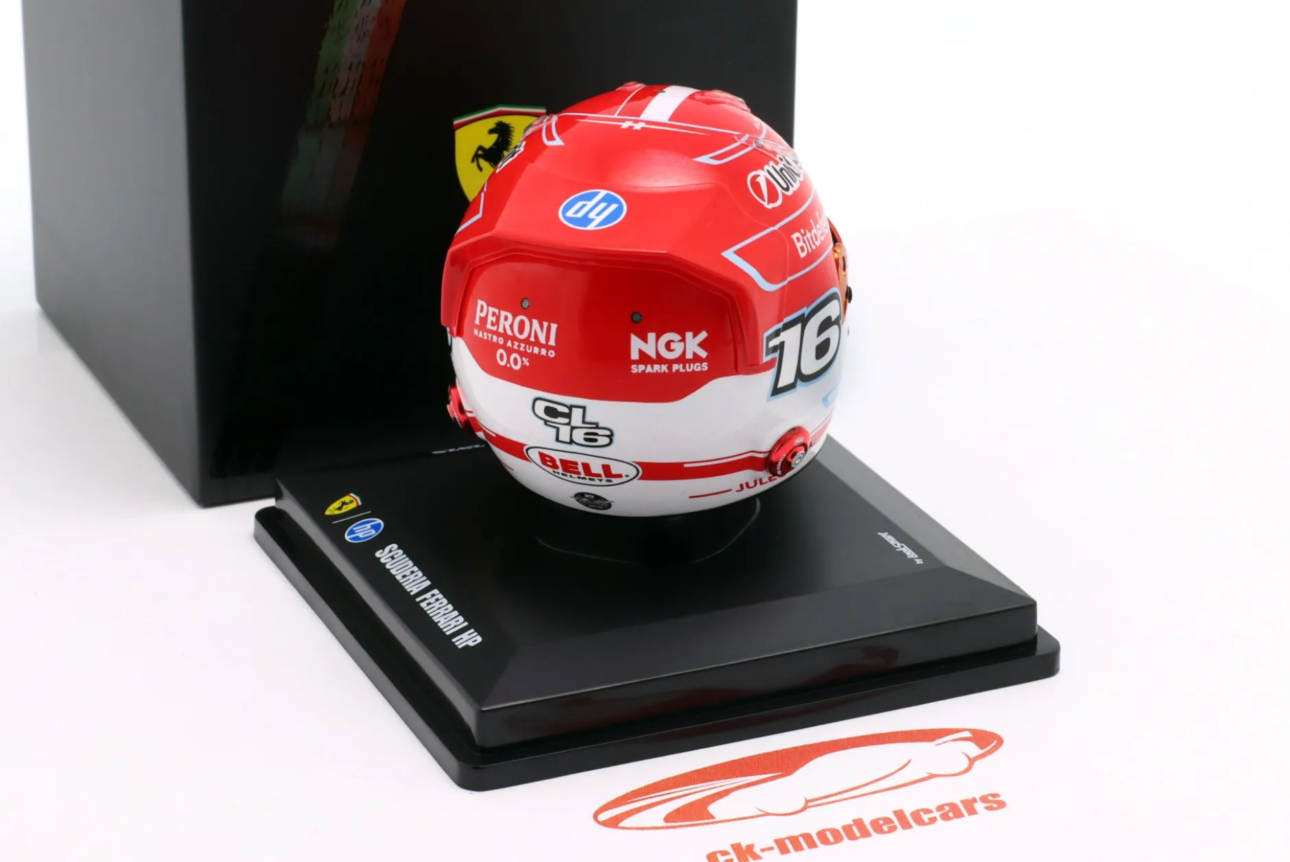 Charles Leclerc Scuderia Ferrari #16 2026 Formel 1 Helm 1:5 LookSmart