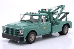 Chevrolet C-30 Abschleppwagen Holley Speed Shop 1967 grün 1:18 Greenlight