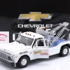 Chevrolet C-30 Abschleppwagen Jerry's Automotive Towing 1969 weiß 1:18 Greenlight