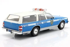 Chevrolet Caprice Estate Wagon NYPD 1985 blau / weiß 1:18 ModelCar Group