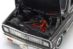 Chevrolet C10 Custom PickUp 1971 schwarz 1:18 Highway61