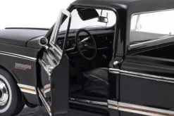 Chevrolet C10 Custom PickUp 1971 schwarz 1:18 Highway61