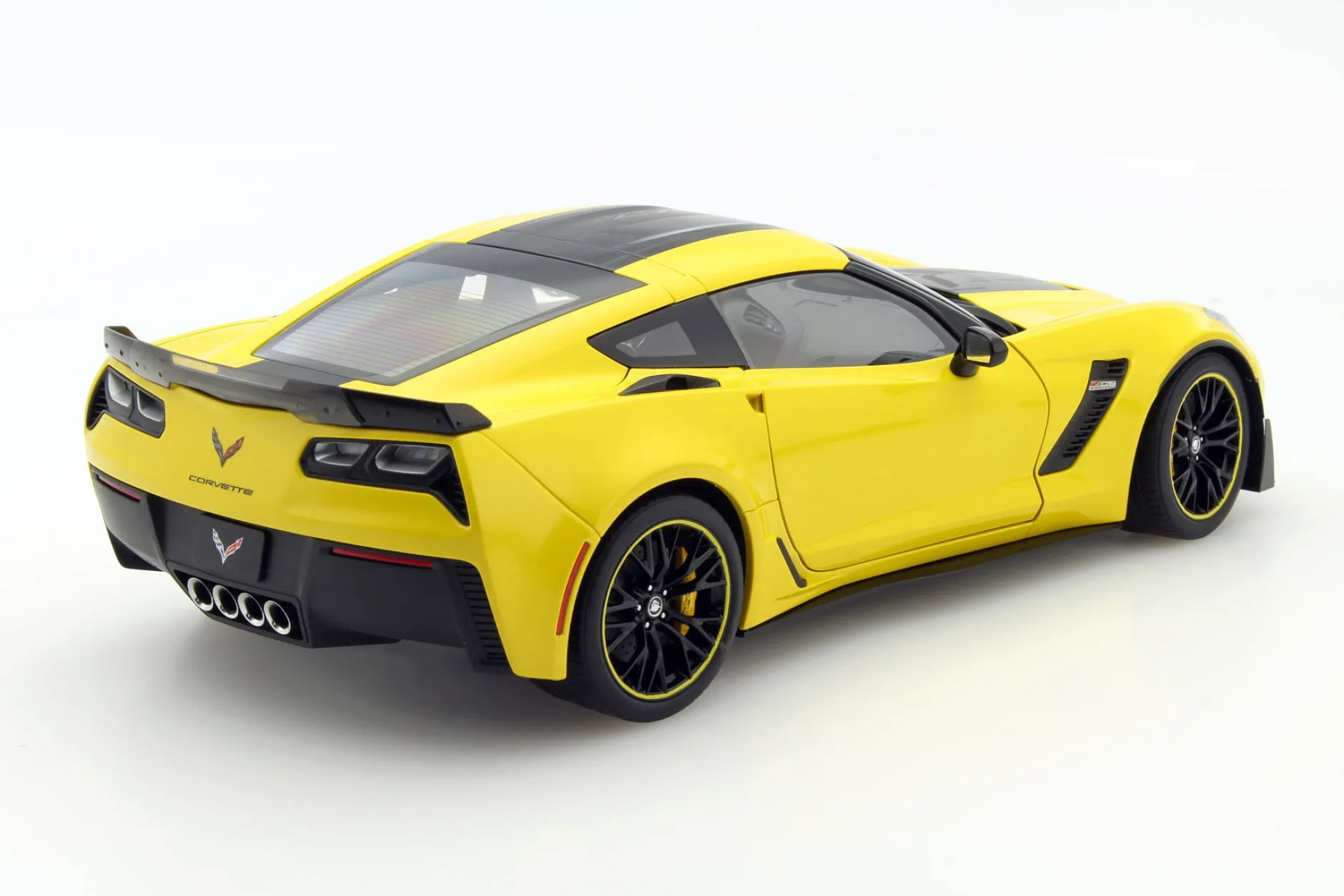Chevrolet Corvette C7 Z06 C7R Edition 2015 gelb / schwarz 1:18 AUTOart
