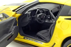 Chevrolet Corvette C7 Z06 C7R Edition 2015 gelb / schwarz 1:18 AUTOart